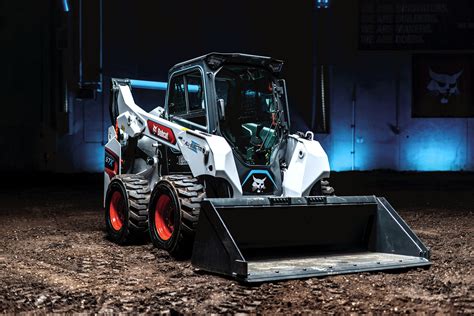 bobcat skid steer loading